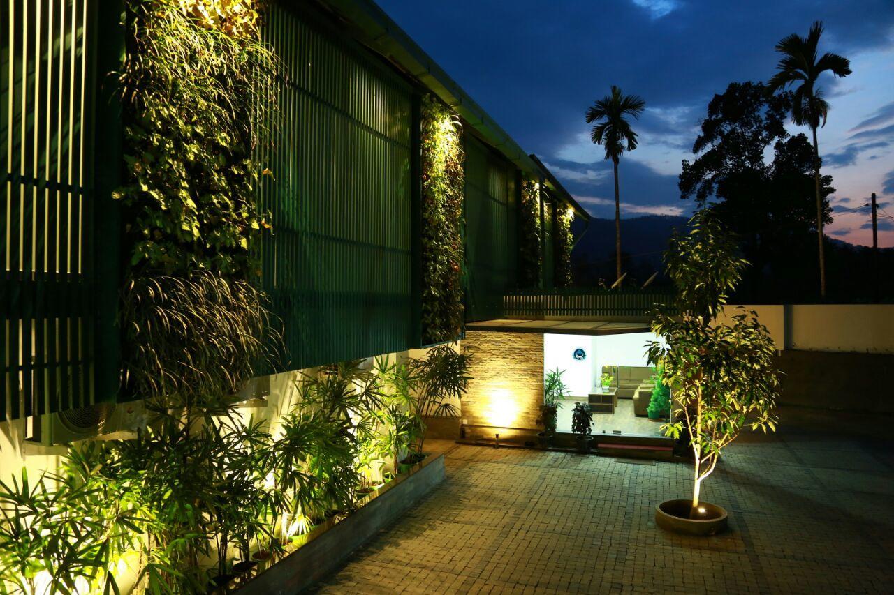 Silver Storm Resort Athirappilly Exteriör bild